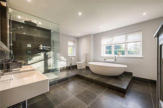 En Suite Bathroom