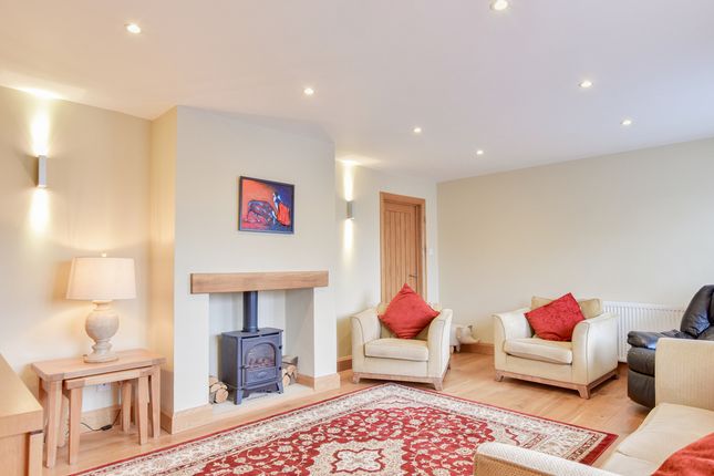 1, Ashfield Close, Great Dunmow photo 2
