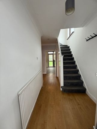 168, Christchurch Avenue, Harrow photo 2