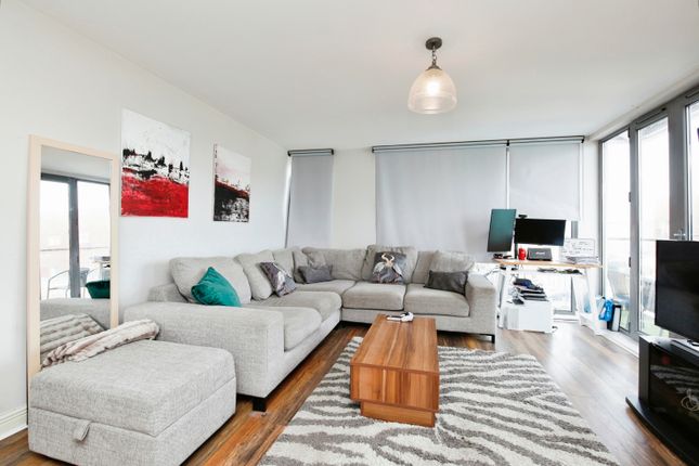 Flat for sale in Cameronian Square, Gateshead, Tyne And Wear