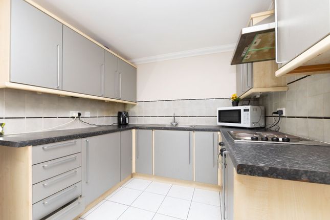 Flat 24, Nonington Court,, Sandwich Road, Dover photo 3