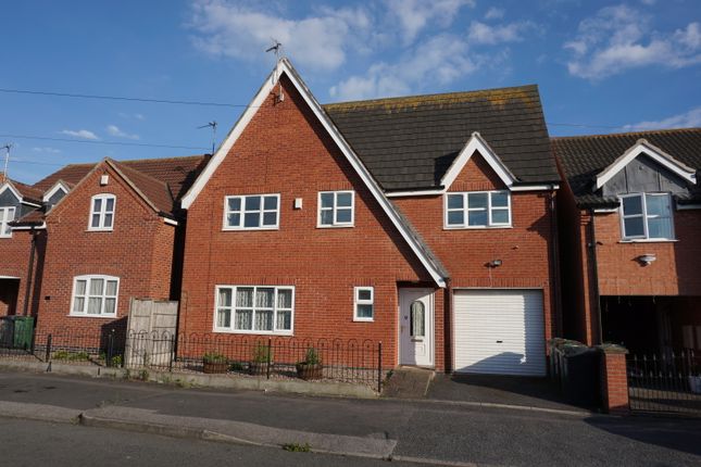 Thumbnail Property to rent in Pevensey Road, Loughborough
