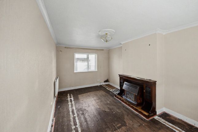 16 Arlesey Road, Hitchin photo 5