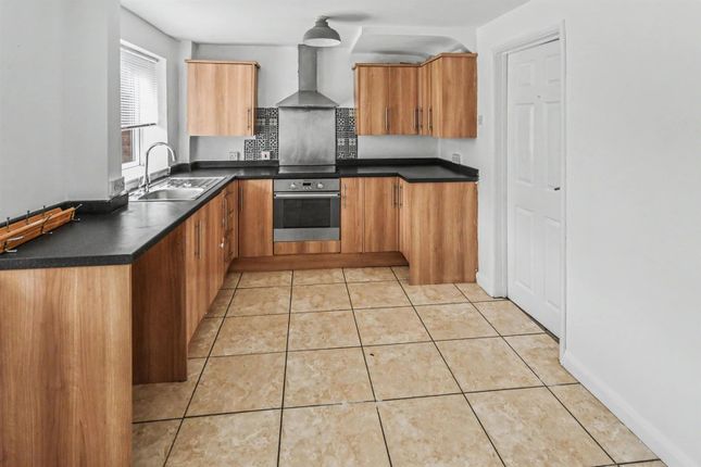 13, Bentley Walk, Corby photo 2