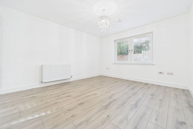 12 Warren Court, Hamilton photo 2