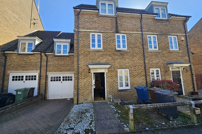5 B, Goodhall Close, Stanmore photo 4
