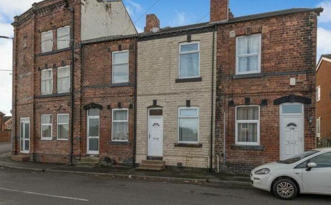 Thumbnail Terraced house for sale in Painthorpe Lane, Crigglestone, Wakefield