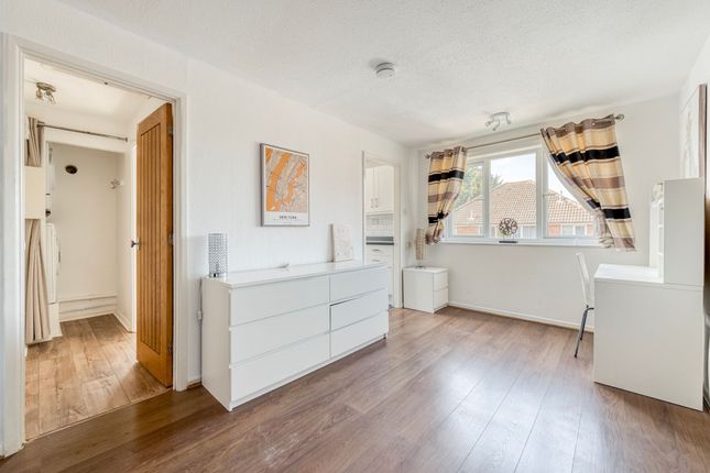 24 Fisher Road, Diss photo 4