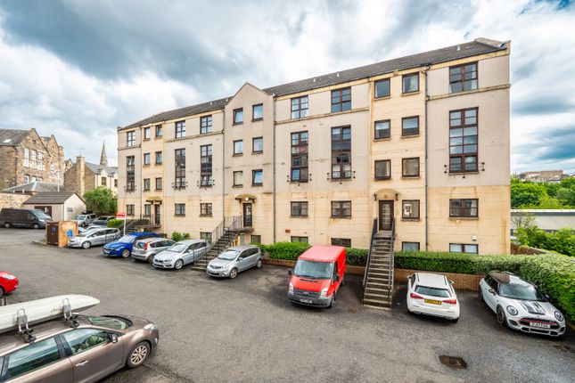 Thumbnail Flat for sale in 3/6 Rodney Place, Canonmills Gate, Edinburgh