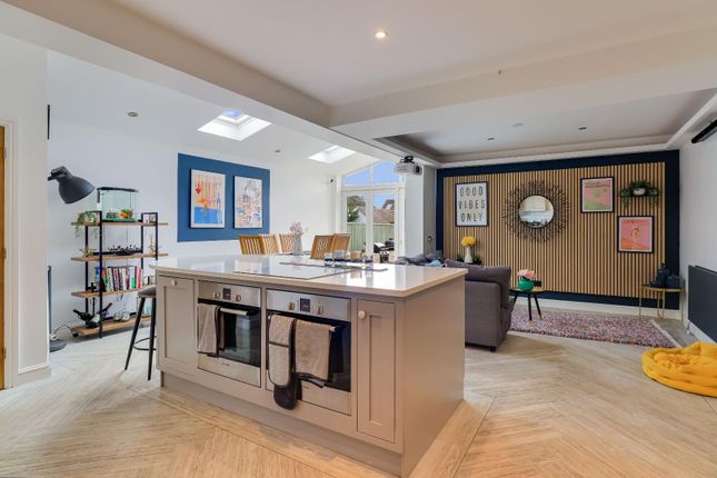 9, Lucketts Close, Histon, Cambridge photo 4
