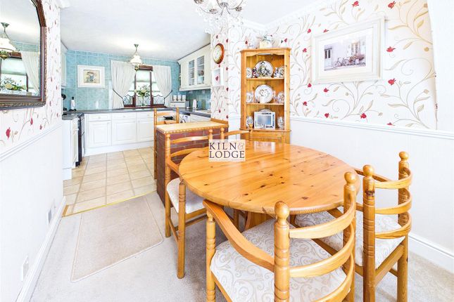 23, Larkspur Close, South Ockendon photo 4