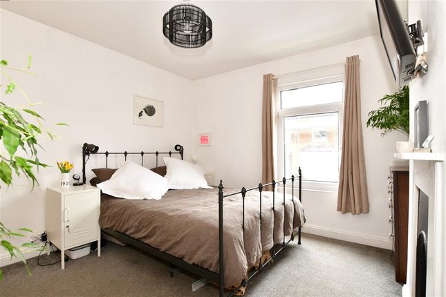 Town house for sale in Charlton Street, Maidstone, Kent