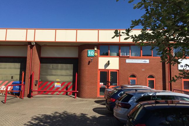 Warehouse to let in Canons Road, Old Wolverton, Milton Keynes