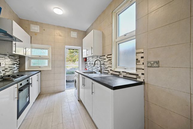 129, Wells House Road, London photo 4