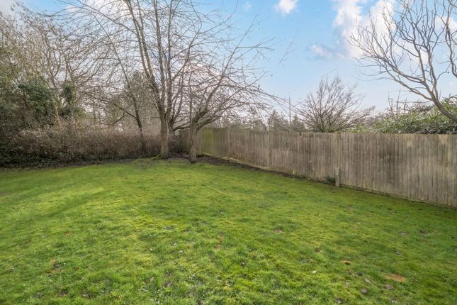 72, Eyston Drive, Weybridge photo 4