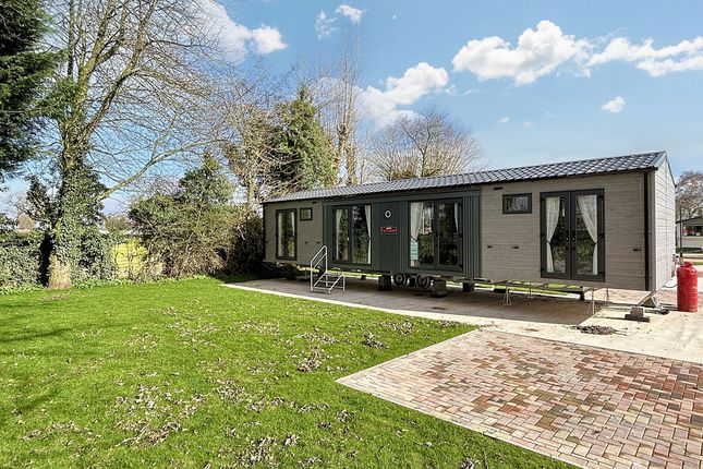 Mobile/park home for sale in Hutton Sessay, Thirsk