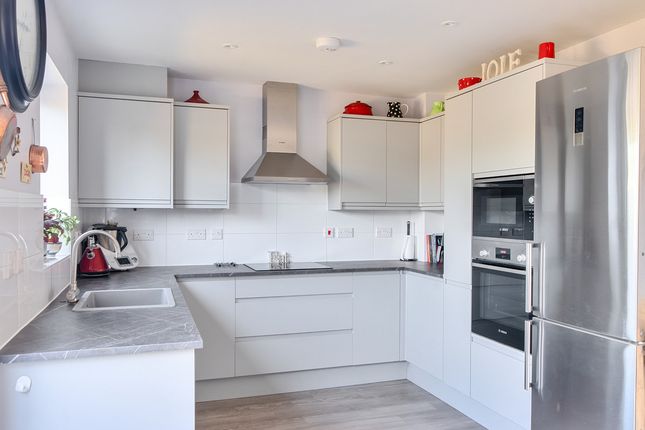5 Tan Green, Beacon Lane, Bristol photo 4