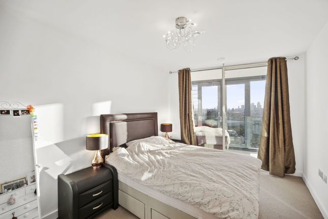Flat to rent in Unex Tower, London