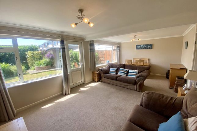10, Shrubbery Close, Devon photo 4