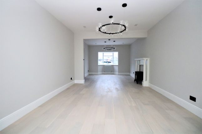 27, Long Drive, London photo 2