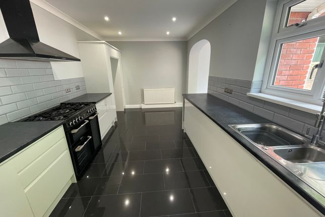 42 Fairwood Drive, Port Talbot photo 2