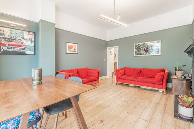 5 Erith Road, Belvedere, Kent photo 4