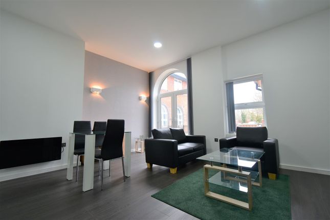 Flat 1, Smith House Two, 20 Forest Road, Feltham photo 3