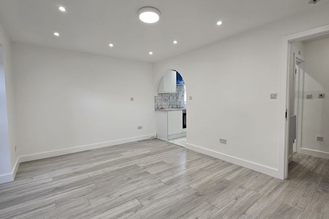 181, Maltby Dr Enfield photo 3