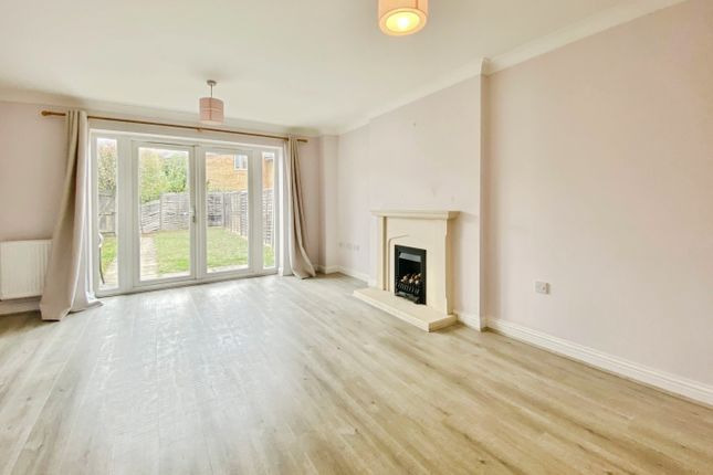 15, Peterborough photo 2