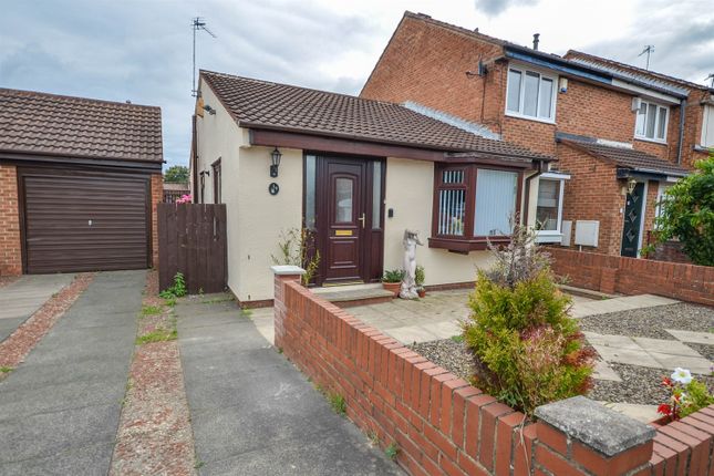 17 Cook Close, South Shields photo 2