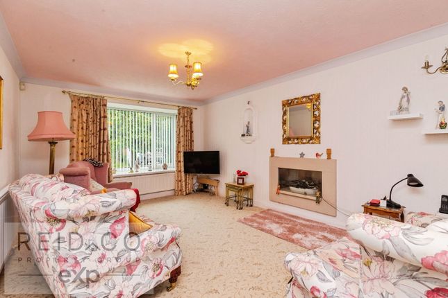 21, Higher Greenfield, Preston photo 3