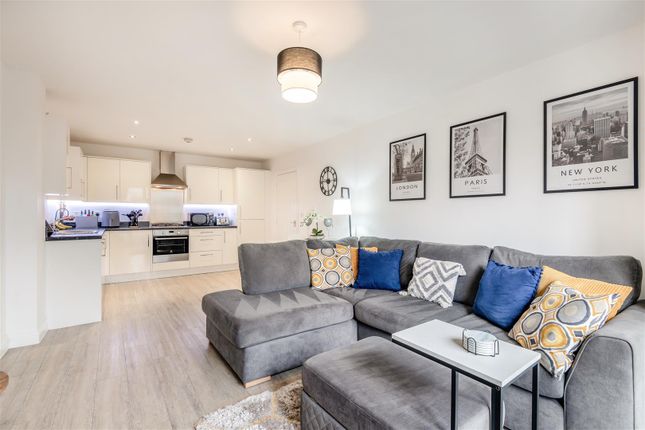 1-bed flat on Flat 5, 4, Charlotte Way, West Malling, £200,000