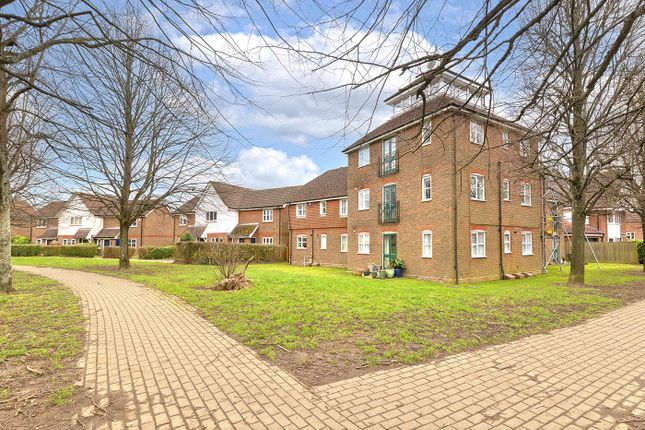 Flat for sale in Sturmer Court, Kings Hill