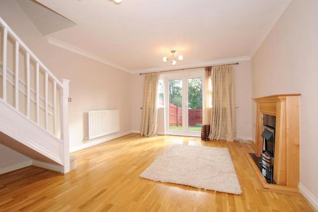 11, Cranbourne Towers, Berkshire photo 2