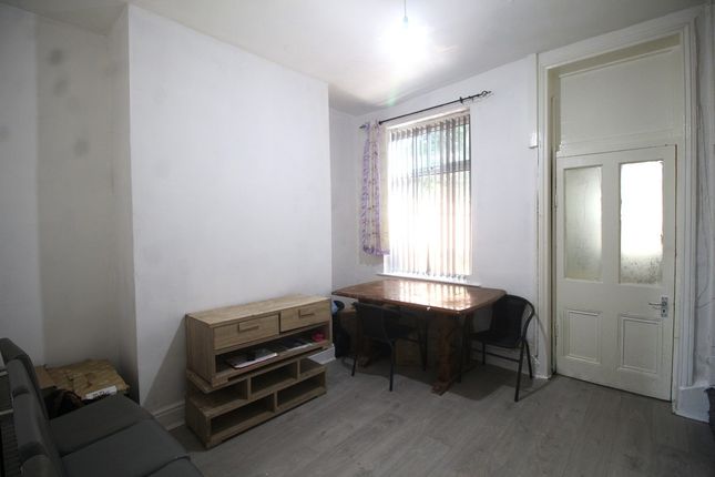 98, Retford Street, Oldham photo 3