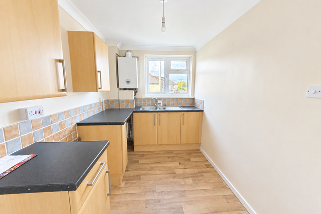 29 Tre Telynog, Aberdare photo 3