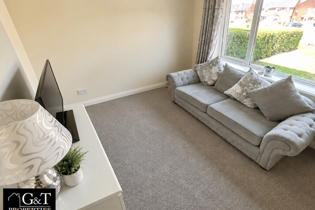14 Standhills Road, Kingswinford photo 2