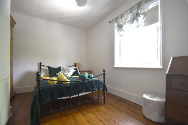 4, Nicholson Street, Newport photo 5