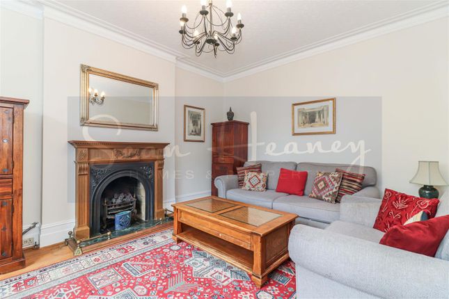 10, Hadley Road, Barnet photo 3