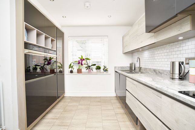 68 Garten Close, Knaresborough photo 3