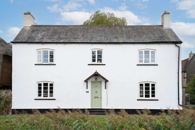 2-bed detached on Brookside High Street, Cambridge, £425,000