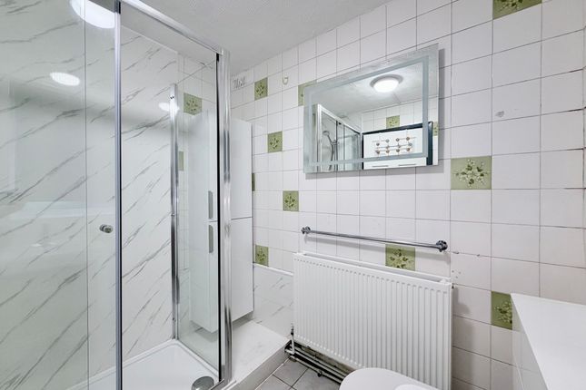 61 Bute Avenue, Nottingham photo 3