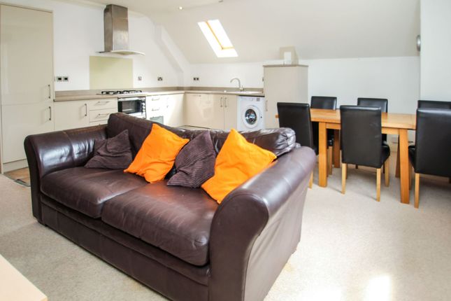Flat 4, Dean Park Grange, Bournemouth photo 4