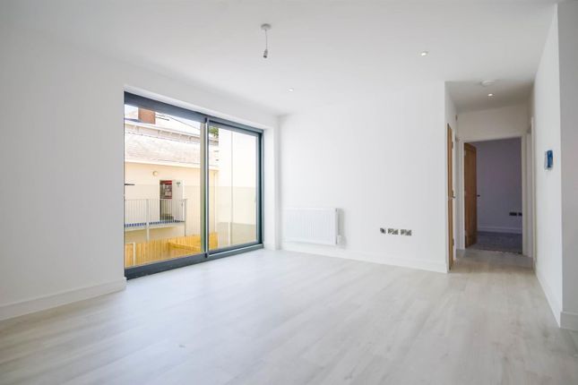 Flat 6, 33, Christchurch Road, Cheltenham photo 3