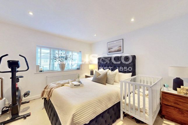 FLAT 3, 17, Locarno Road, Greenford photo 3