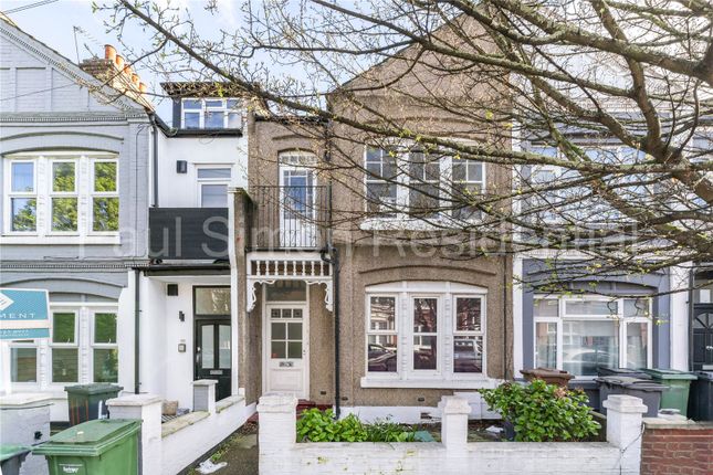 Flat for sale in Salisbury Road, London