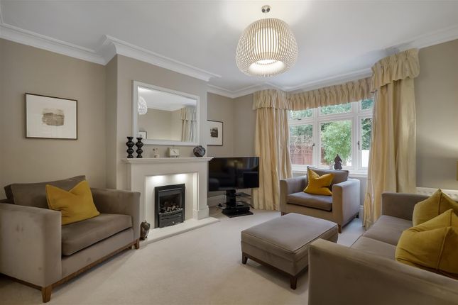 11, Woodburn Drive, Darlington photo 3