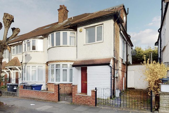 Thumbnail Property for sale in Sneath Avenue, London