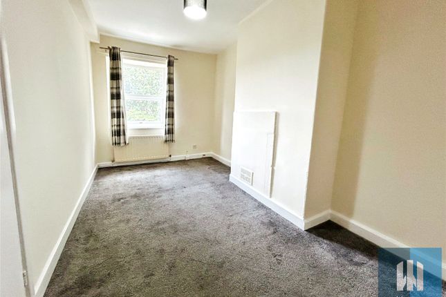 75, Baker Street, Huddersfield photo 5