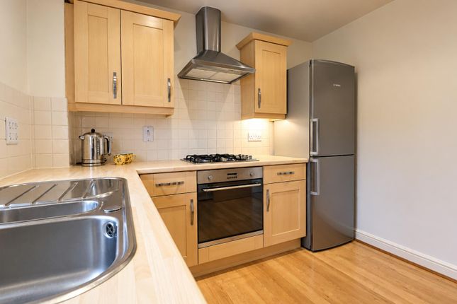 5, Summer Lodge, 11 Corwell Lane, Uxbridge photo 3